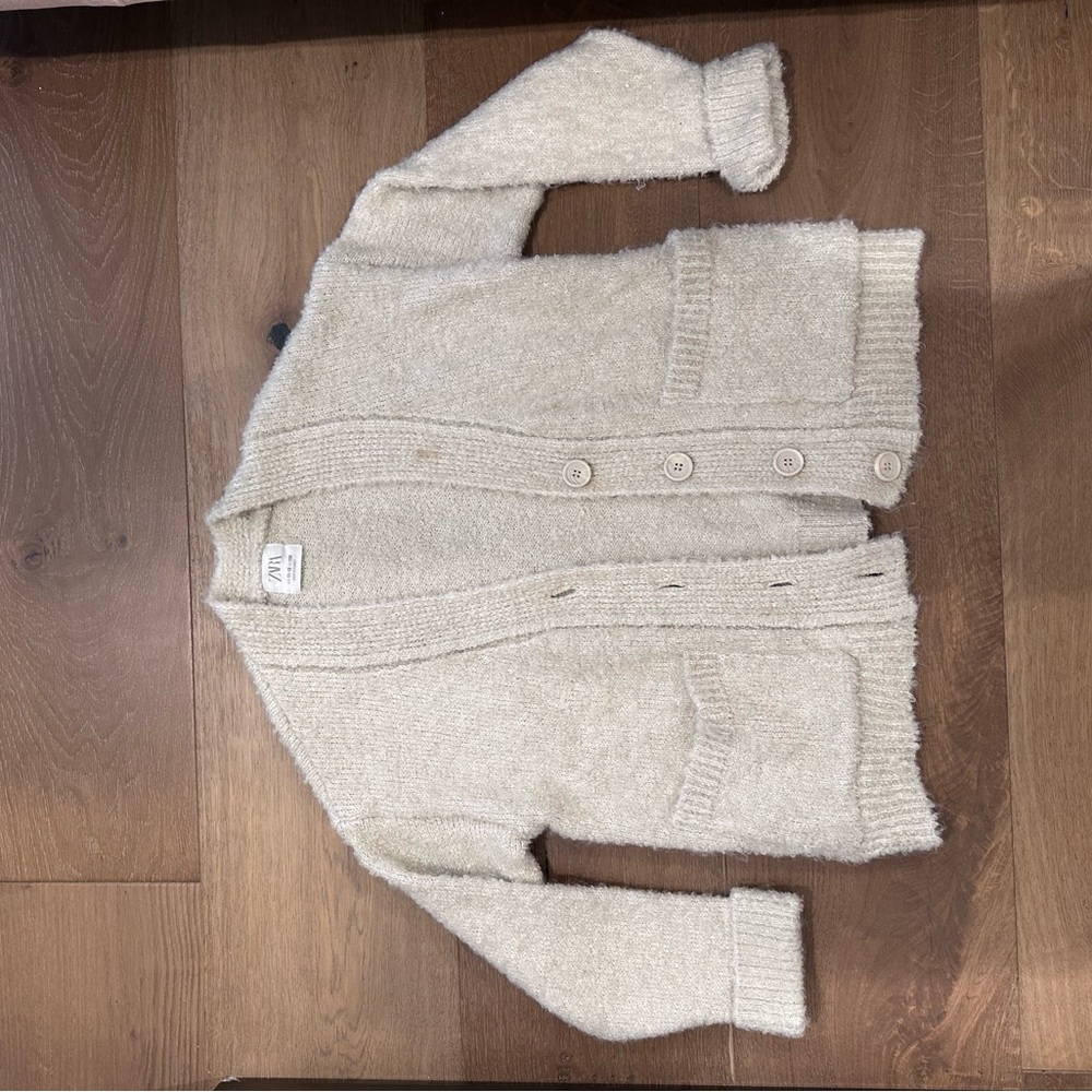Chic Cream Button-Up Cardigan